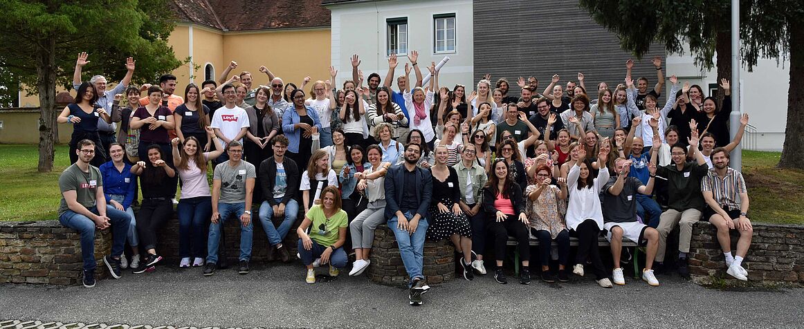 Photo showing about ninty participants of second annual retreat of the Veienna Doctoral School of Pharmaceutical, Nutritional and Sport Sciences 